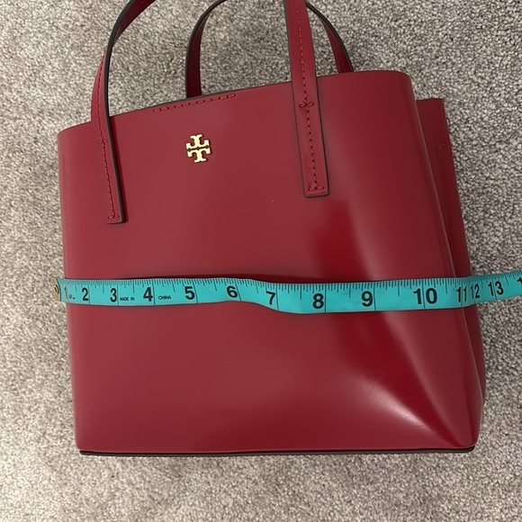 Tory Burch Blake Red Patent Leather small tote bag - Picture 9 of 14